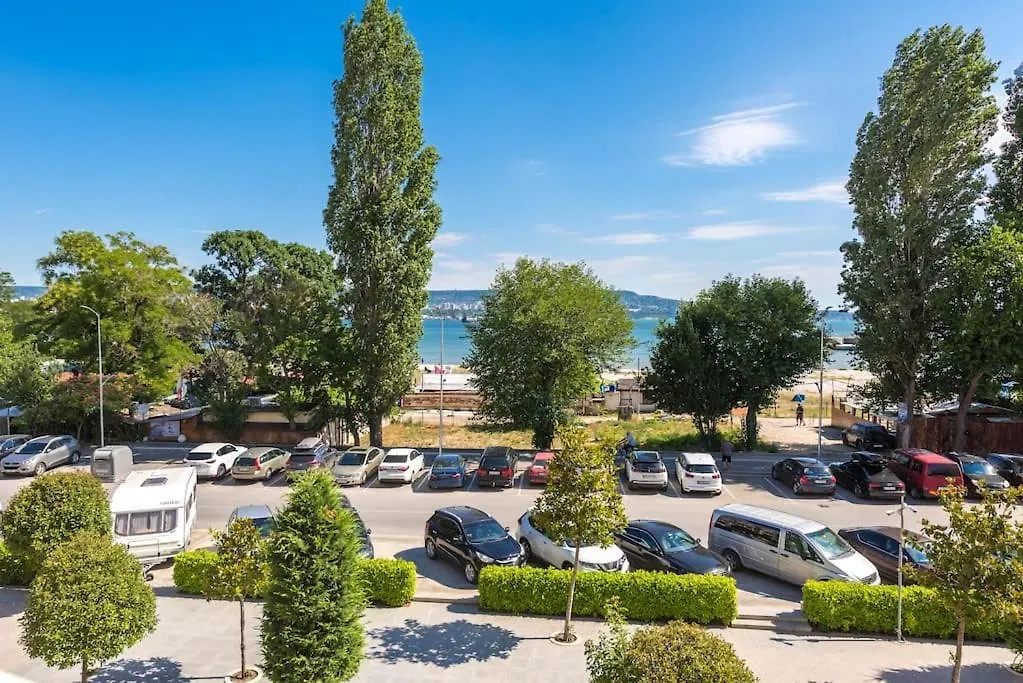 Casa De La Playa Apartment Varna